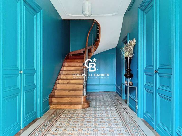 House Cognac - 6 bedrooms - 748m²