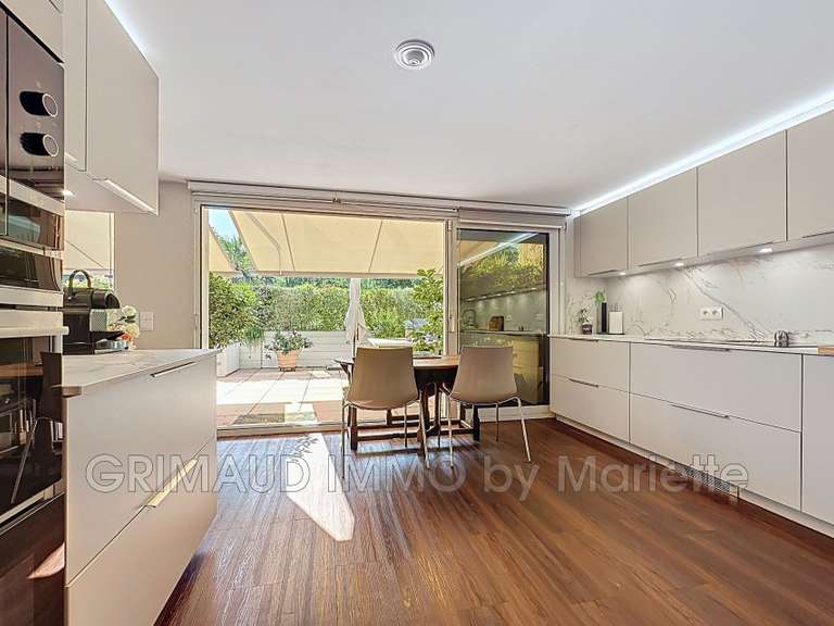 Apartment Cogolin - 3 bedrooms - 98m²