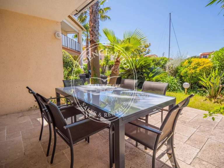 Appartement Cogolin - 3 chambres - 120m²