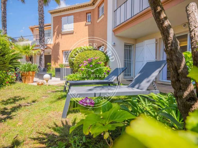 Appartement Cogolin - 3 chambres - 120m²