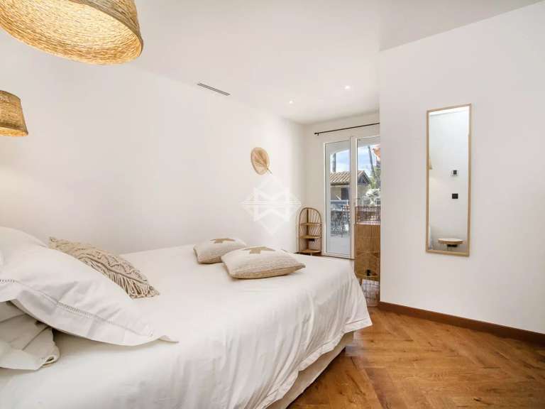 Maison Cogolin - 6 chambres - 280m²