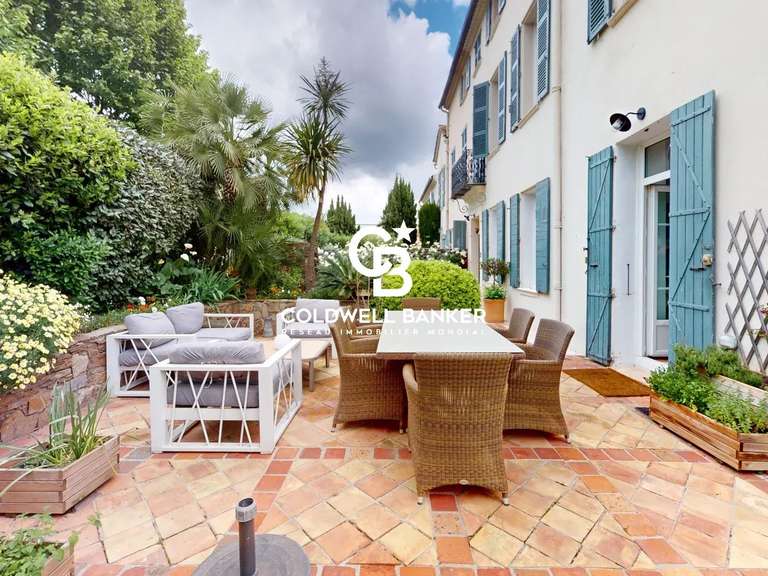 Maison Cogolin - 5 chambres - 141m²