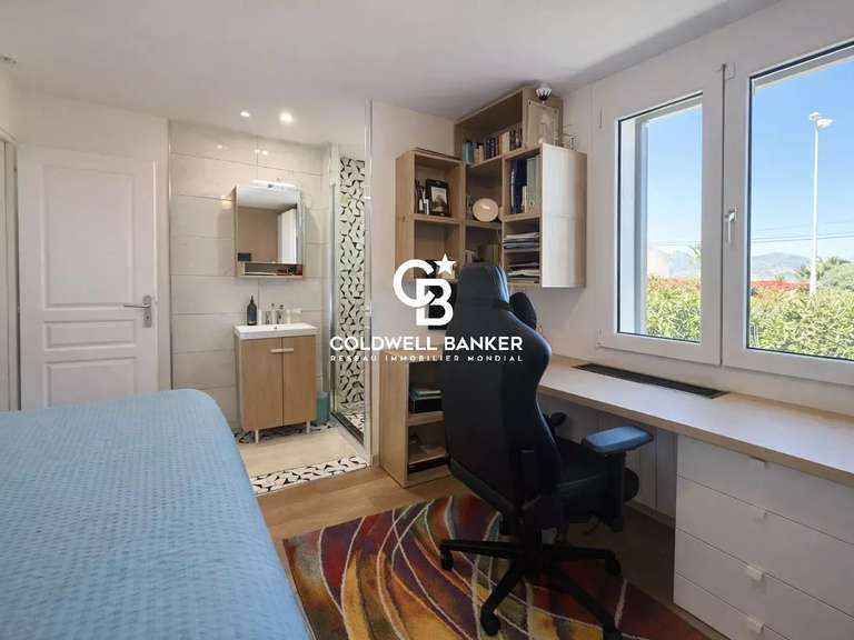 Maison Cogolin - 4 chambres - 175m²