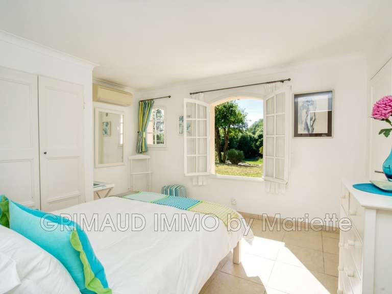 Villa Cogolin - 5 chambres - 202m²