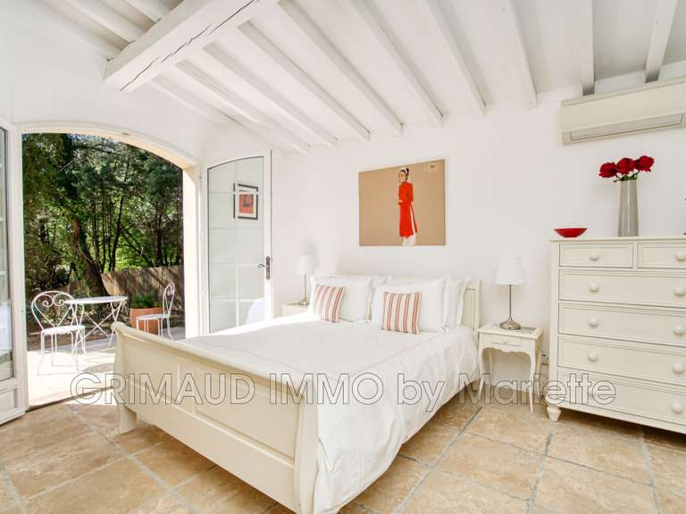 Villa Cogolin - 5 chambres - 202m²