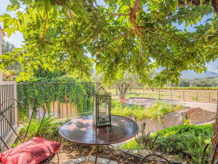 Villa Cogolin - 4 bedrooms - 200m²