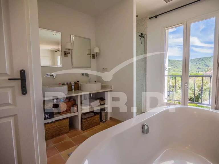 Villa Cogolin - 4 chambres - 160m²