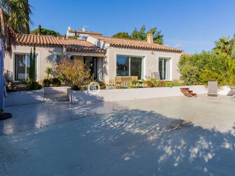 Villa Cogolin - 3 chambres - 130m²