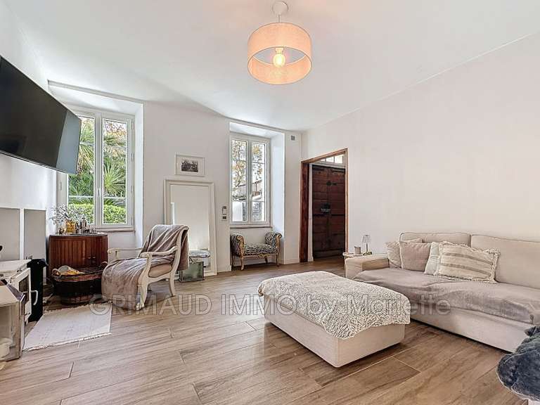 Villa Cogolin - 5 chambres - 141m²