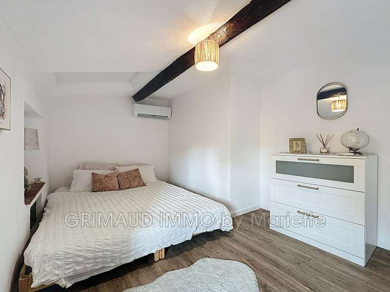 Villa Cogolin - 5 chambres - 141m²