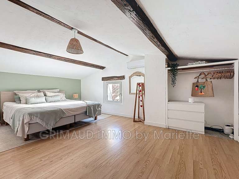 Villa Cogolin - 5 chambres - 141m²