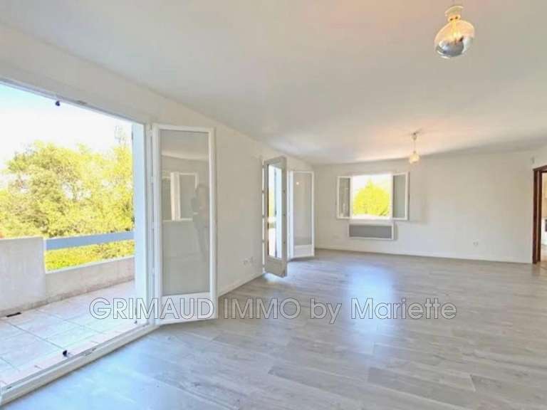 Villa Cogolin - 5 bedrooms - 199m²