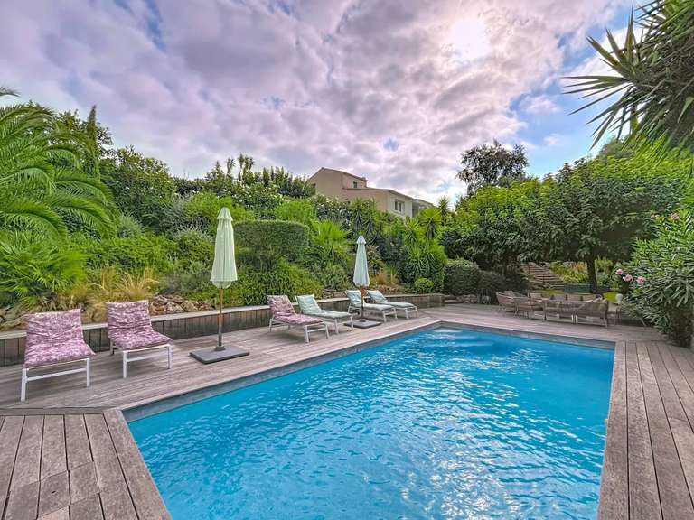 Villa Cogolin - 4 chambres - 170m²