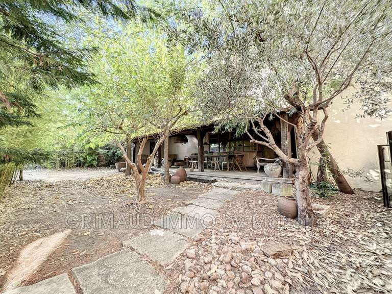 Villa Cogolin - 7 chambres - 300m²