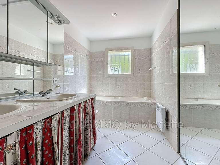 Villa Cogolin - 4 chambres - 155m²