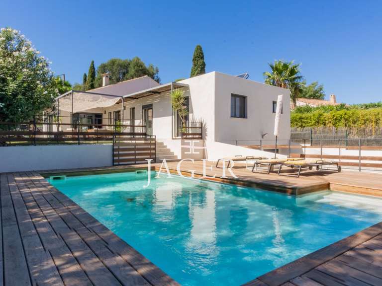 Villa Cogolin - 4 bedrooms - 168m²