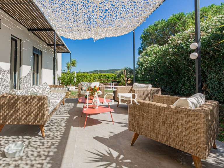 Villa Cogolin - 4 bedrooms - 168m²