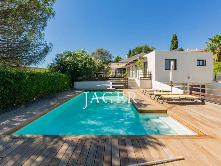 Villa Cogolin - 4 bedrooms - 168m²