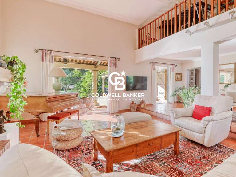 Villa Cogolin - 6 chambres - 245m²