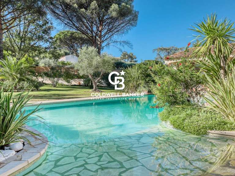 Villa Cogolin - 6 chambres - 245m²