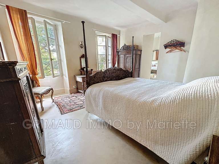 Villa Cogolin - 7 chambres - 237m²
