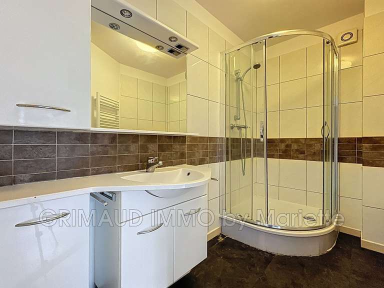 Villa Cogolin - 5 chambres - 200m²
