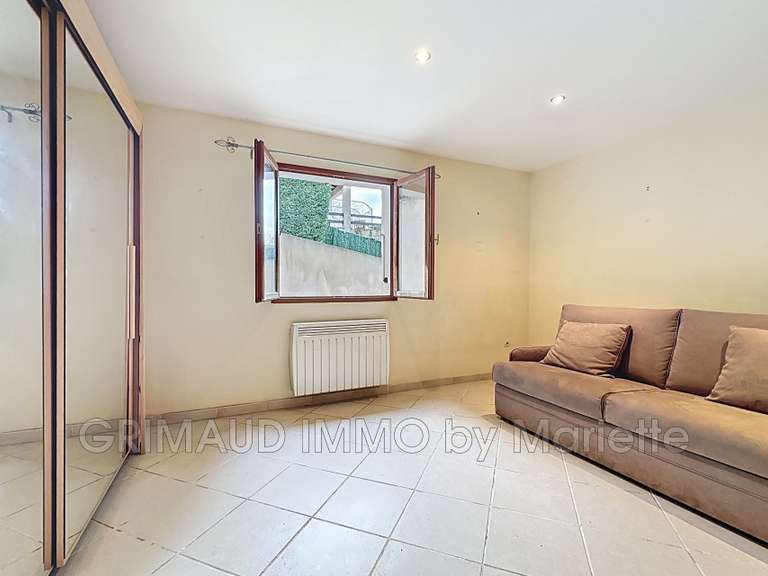 Villa Cogolin - 5 chambres - 200m²