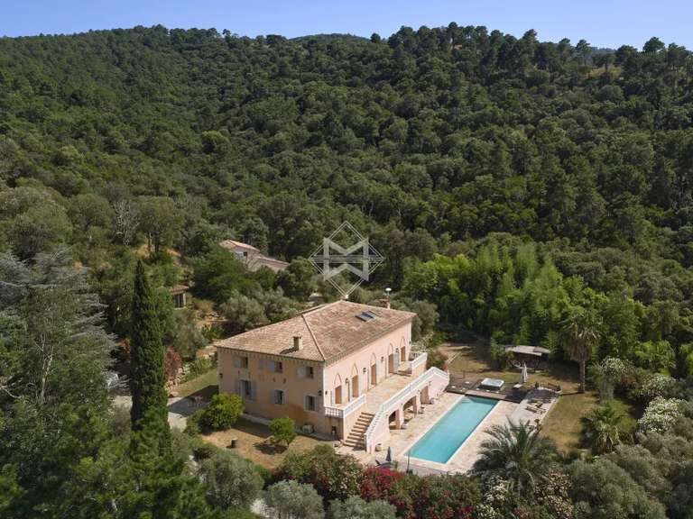 Villa Cogolin - 9 bedrooms - 560m²