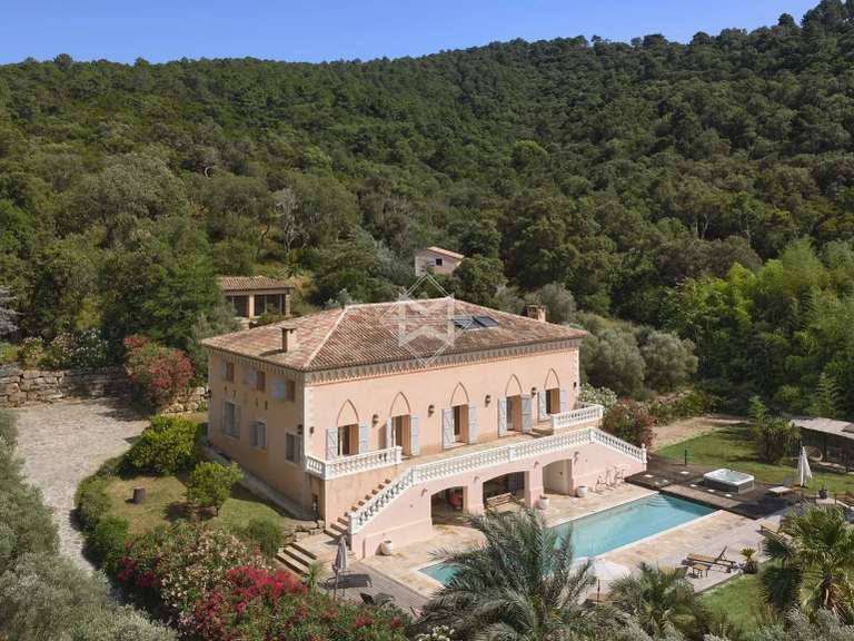 Villa Cogolin - 9 bedrooms - 560m²