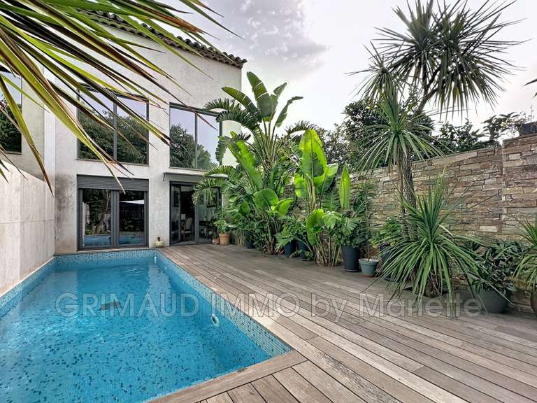 Villa Cogolin - 3 chambres - 137m²