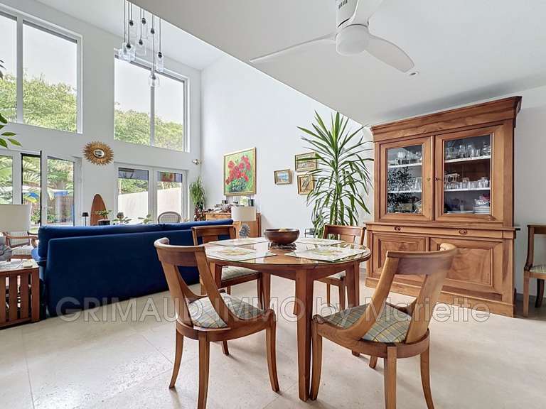 Villa Cogolin - 3 chambres - 137m²