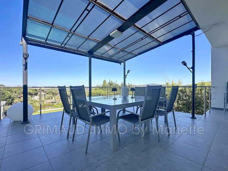 Villa Cogolin - 4 chambres - 238m²