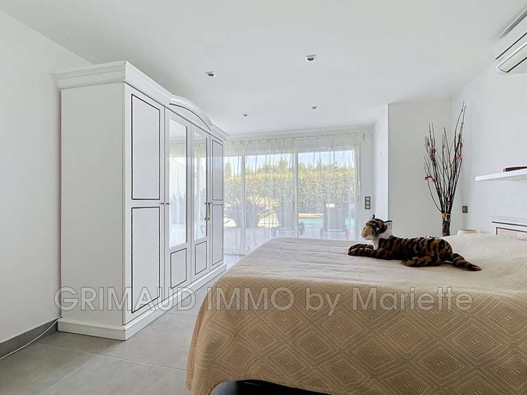 Villa Cogolin - 4 chambres - 238m²