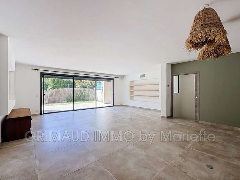 Villa Cogolin - 3 chambres - 145m²