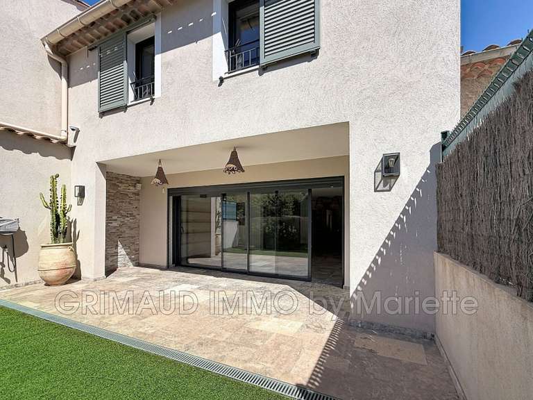 Villa Cogolin - 3 chambres - 145m²