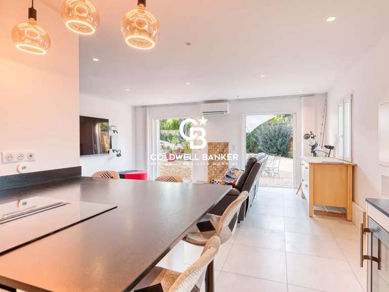 Villa Cogolin - 6 chambres - 245m²