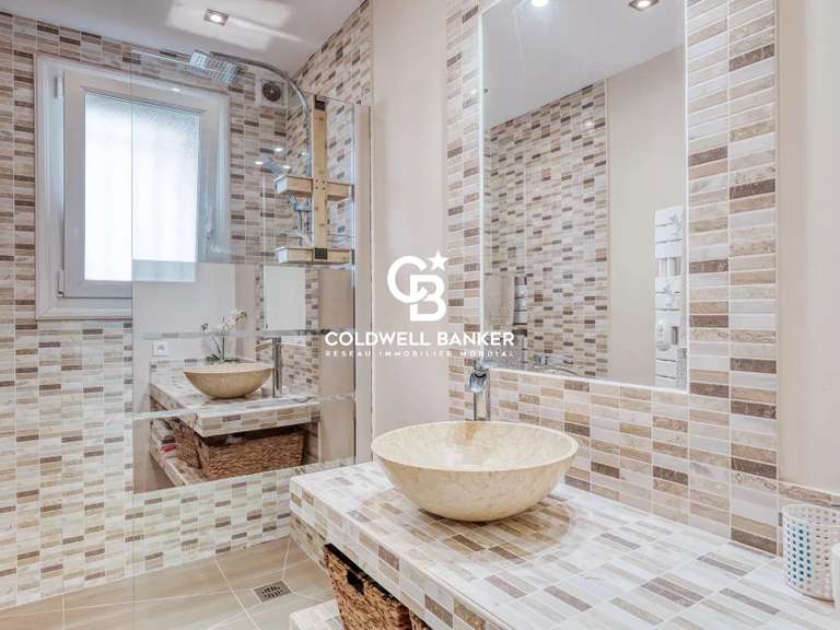 Villa Cogolin - 6 chambres - 245m²