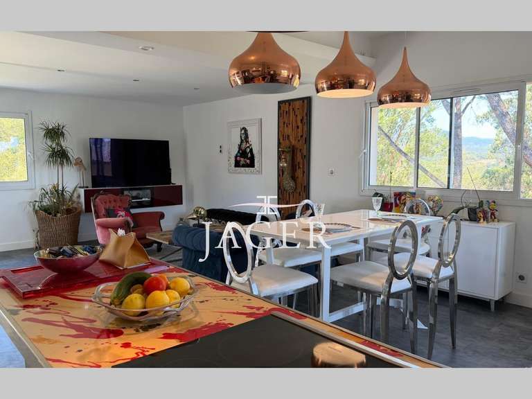 Villa Cogolin - 3 bedrooms - 120m²