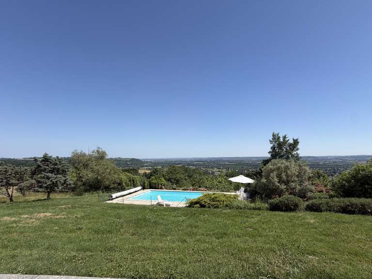 Maison Colayrac-Saint-Cirq - 6 chambres - 280m²