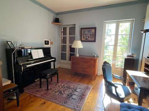 Maison Colayrac-Saint-Cirq - 4 chambres - 330m²