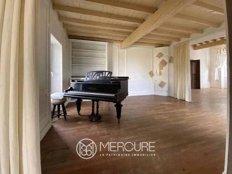 Propriété Colayrac-Saint-Cirq - 4 chambres - 455m²