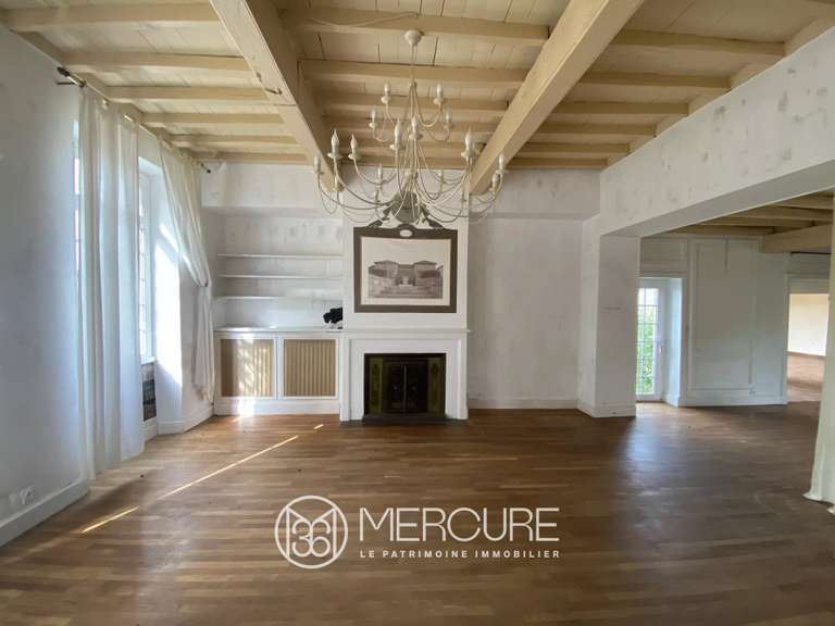 Propriété Colayrac-Saint-Cirq - 4 chambres - 455m²