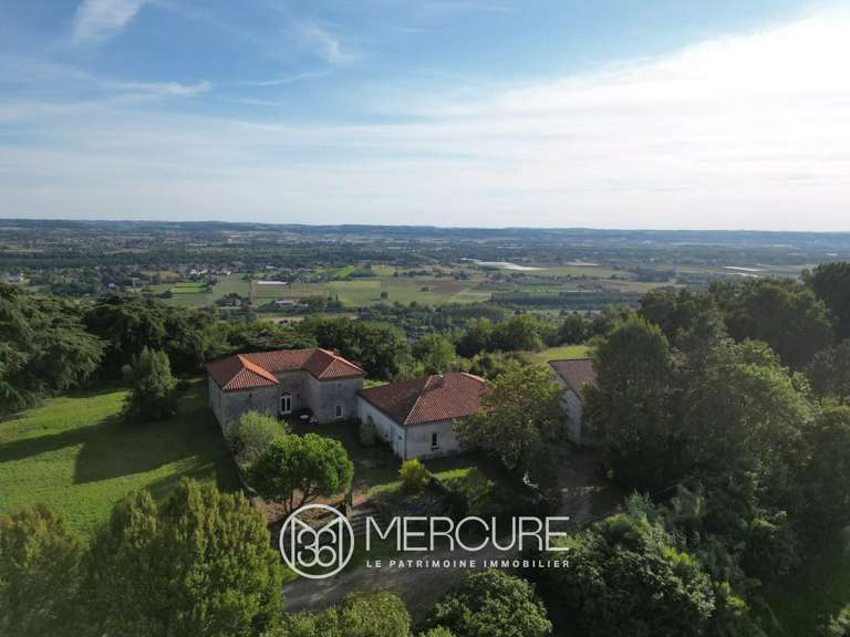 Propriété Colayrac-Saint-Cirq - 4 chambres - 455m²