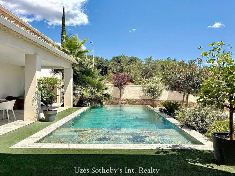 House Collias - 3 bedrooms - 180m²