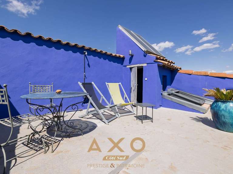 House Collias - 13 bedrooms