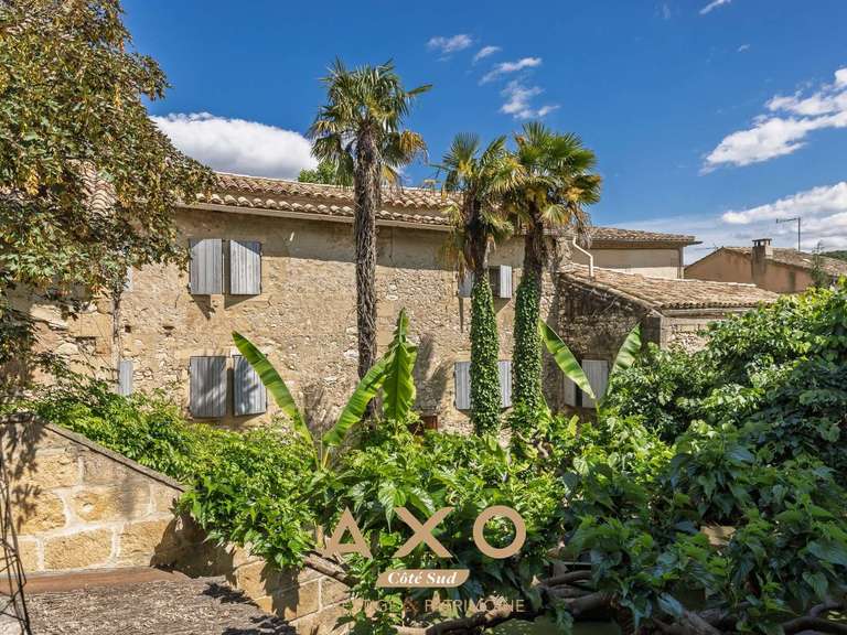 House Collias - 13 bedrooms