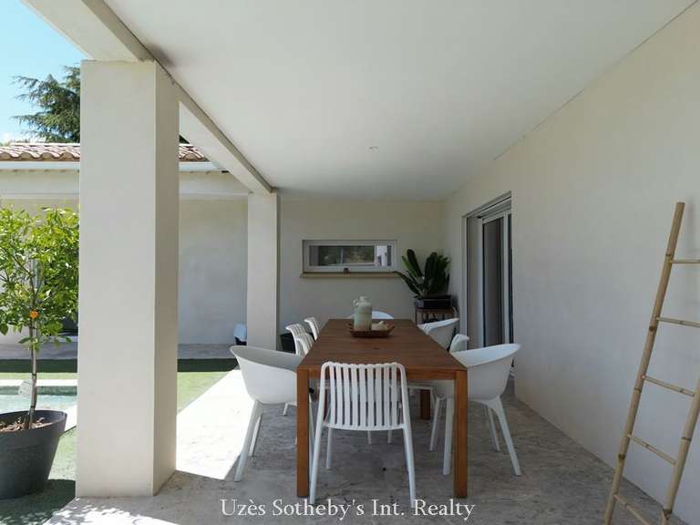 House Collias - 4 bedrooms - 180m²