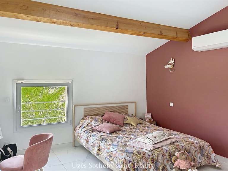 House Collias - 4 bedrooms - 180m²