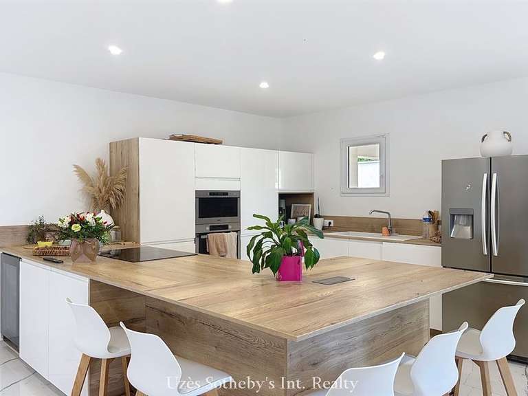 Maison Collias - 3 chambres - 180m²
