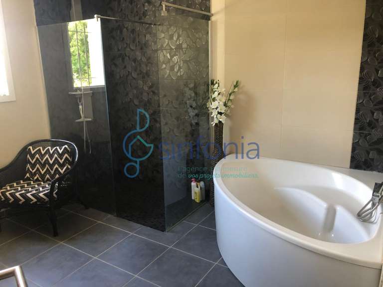 Maison Collias - 4 chambres - 130m²